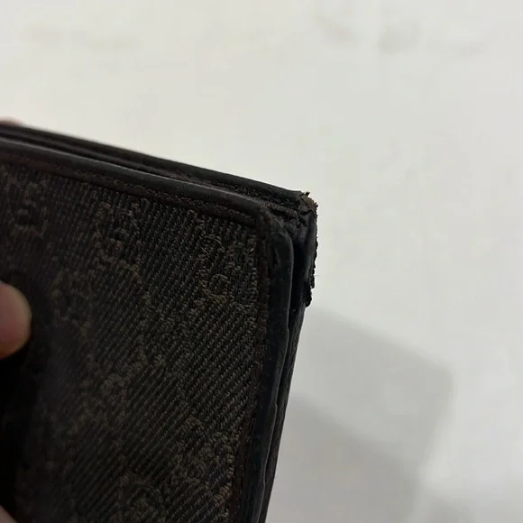 Brown Gucci logo wallet cloth material six credit card holder gently worn… - Picture 6 of 7